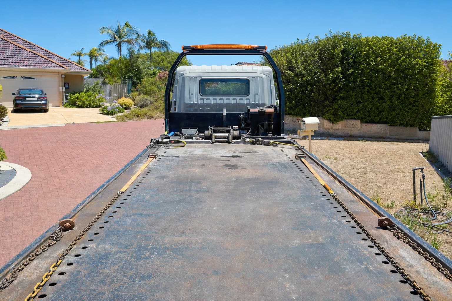 Quokka Towing heavy tilt tray perth in Perth